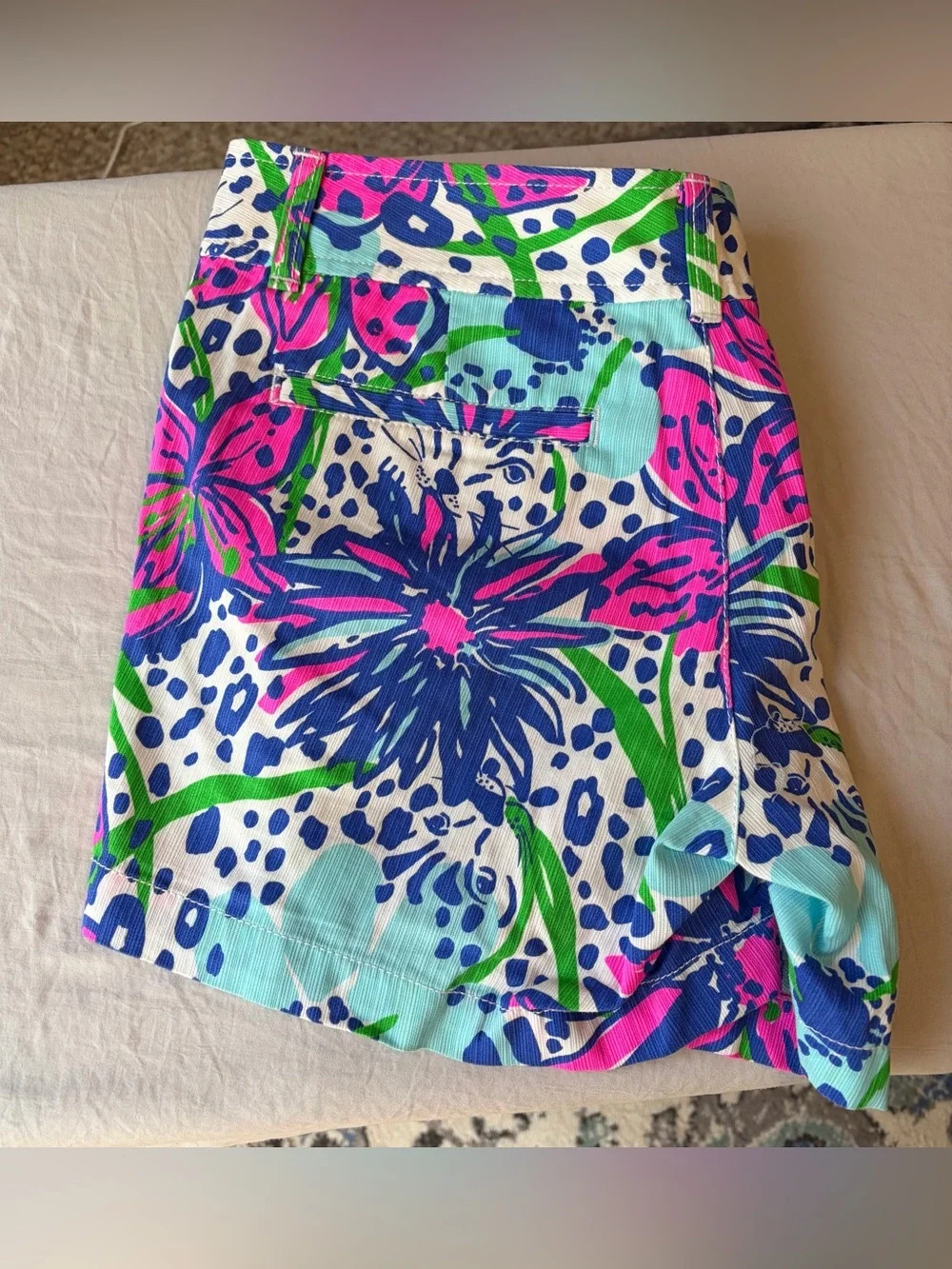 Lilly Pulitzer In The Garden Callahan shorts women’s size‎ 4 vibrant 5” inseam